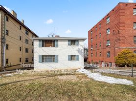 670 Florida Ave, Pittsburgh, PA