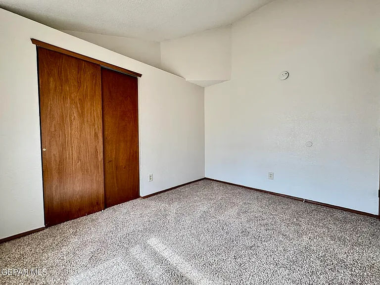11357 Lake Erie Dr — Photo 15