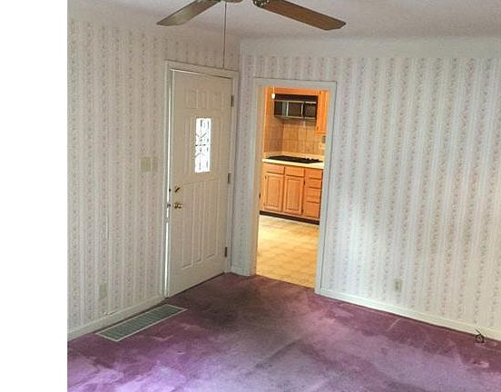 3rd image of 4327 W 143rd St