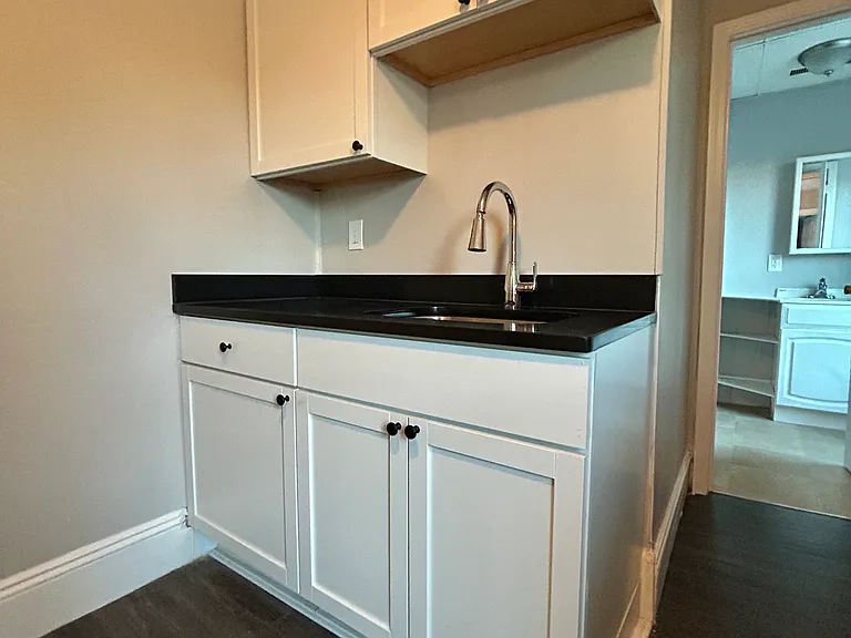 82-92 Amherst St #88B — Photo 2