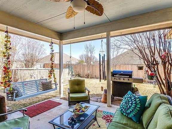 3rd image of 429 Arbor Lawn Dr