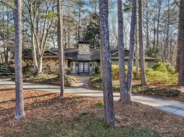 385 Stone Mill Trl, Atlanta, GA 30328