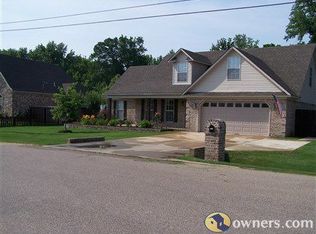1223 Je Blaydes Pkwy, Atoka, TN 38004