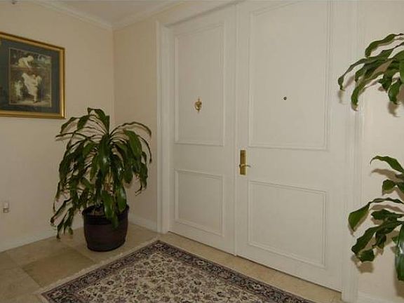 5th image of 3201 NE 183rd St APT 2304