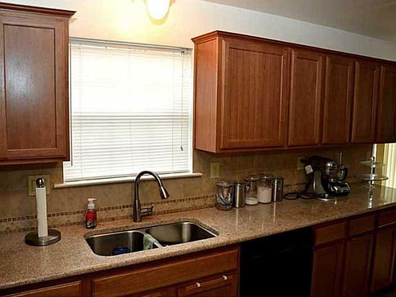 4th image of 3011 Waterjump Cres