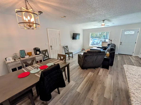 10400 Tanton Rd, Pensacola, FL 32506