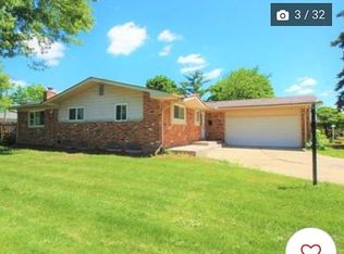 2192 Eva Dr, Troy, MI 48083