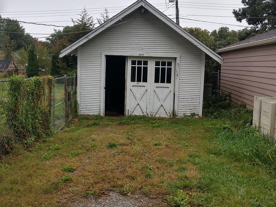 2nd image of 3777 Sumner St