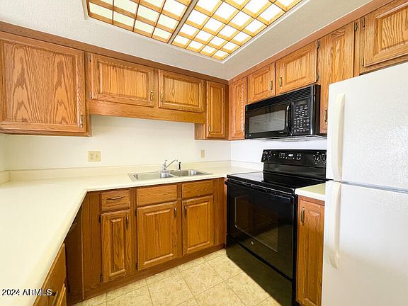 4th image of 10330 W Thudnerbrid Boulevard #A111
