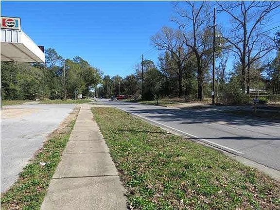 3rd image of 200 E Johnson Ave