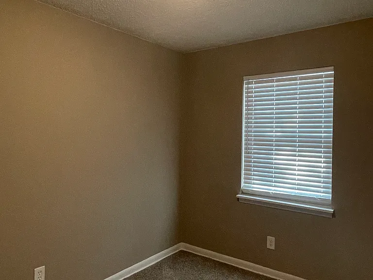 9114 Malabri Dr — Photo 12