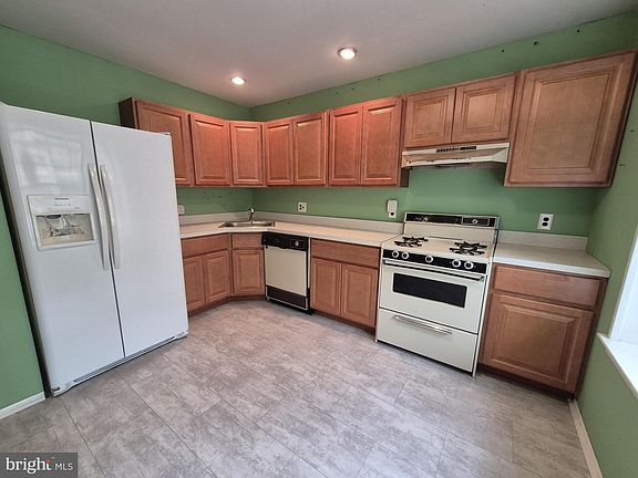 4th image of 4441 Yorktown Pl
