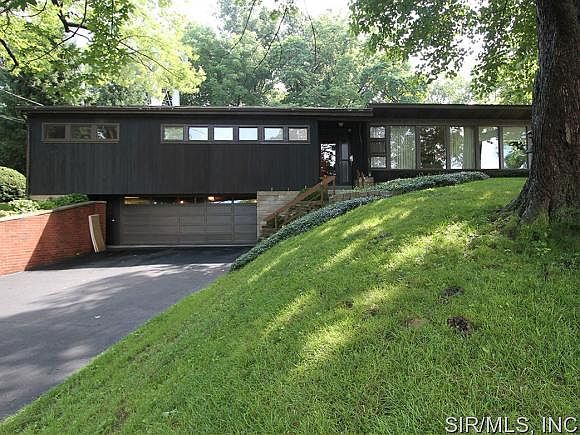 1st image of 340 Tower Dr
