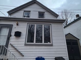 17 De Groot Pl, Passaic, NJ 07055