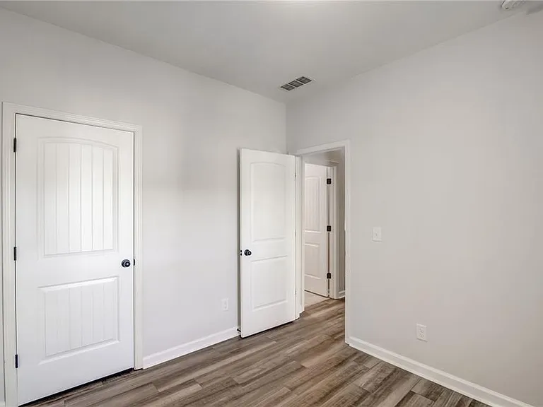 544 Oakside Pl — Photo 16