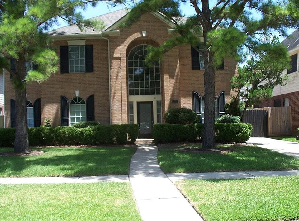 1st image of 20736 Fawnbrook Ct