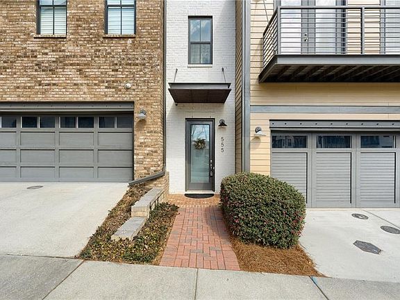 3rd image of 555 Verismo Way