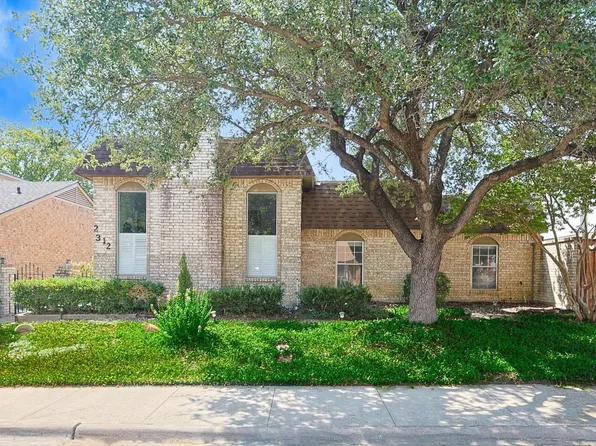 2312 Westbrook Dr, Carrollton, TX 75007