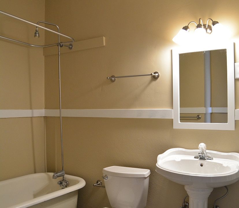1st image of 717 W 28th St #208442