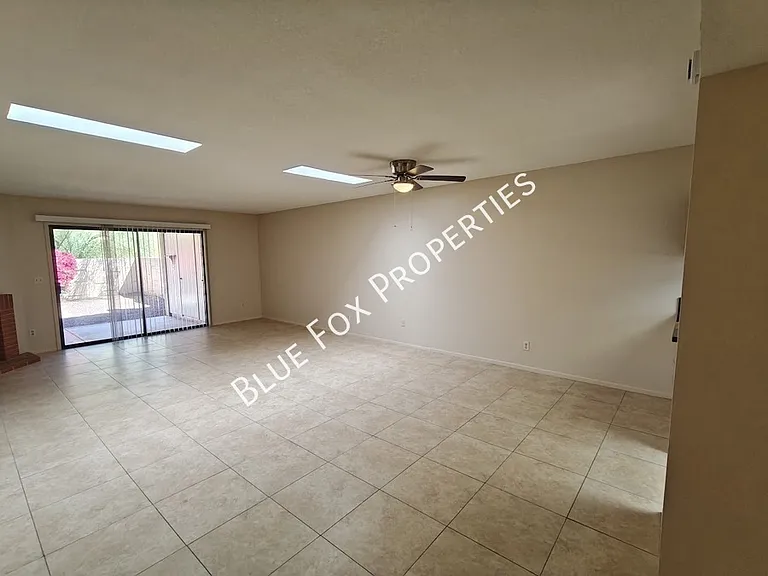 8305 N Midnight Way — Photo 7