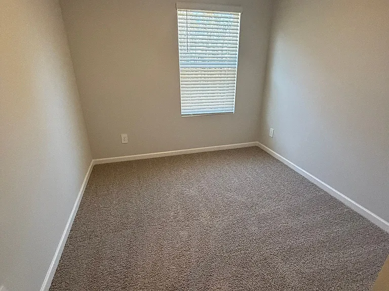 4253 Feetham Dr — Photo 14