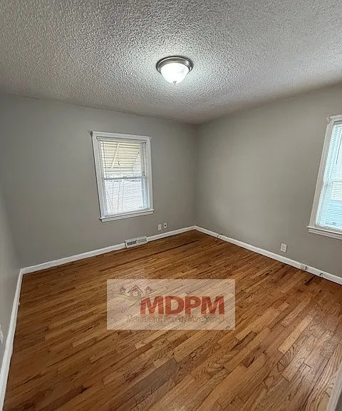 2023 Ardmore Dr — Photo 8