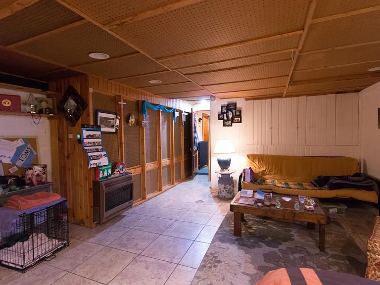 321 E 2nd St #STUDIO — Photo 1