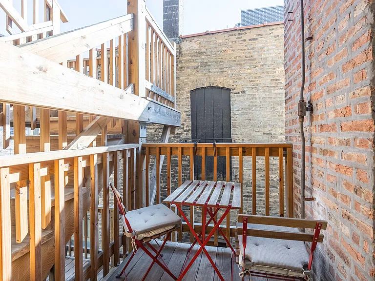 842 W Wrightwood Ave #1 — Photo 10