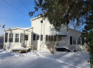 7523 Elmcrest Rd, Liverpool, NY 13090