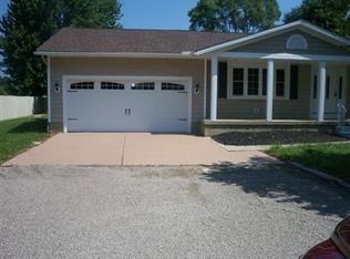 48350 Middle Ridge Rd, Amherst, OH 44001