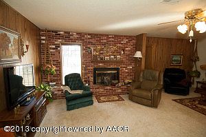 5th image of 2506 Lawndale Dr