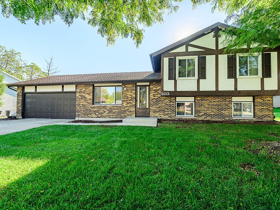 303 N Park Blvd, Streamwood, IL 60107 Zillow