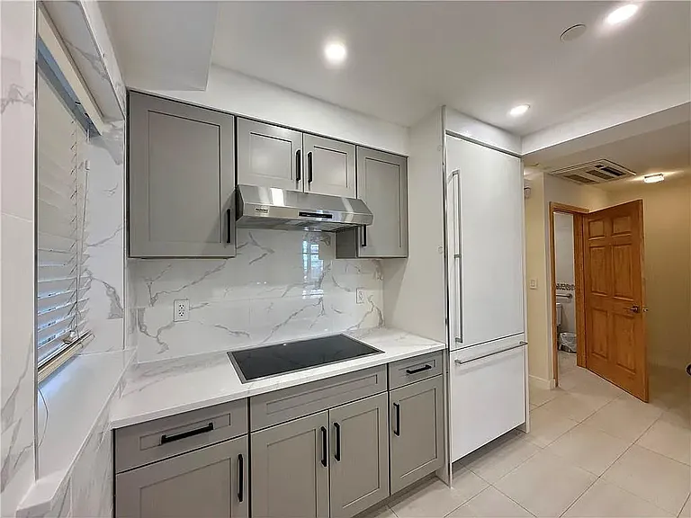 143 Bay 31st St #1 — Photo 3