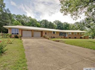 114 Kimberly Dr, Woodville, AL 35776