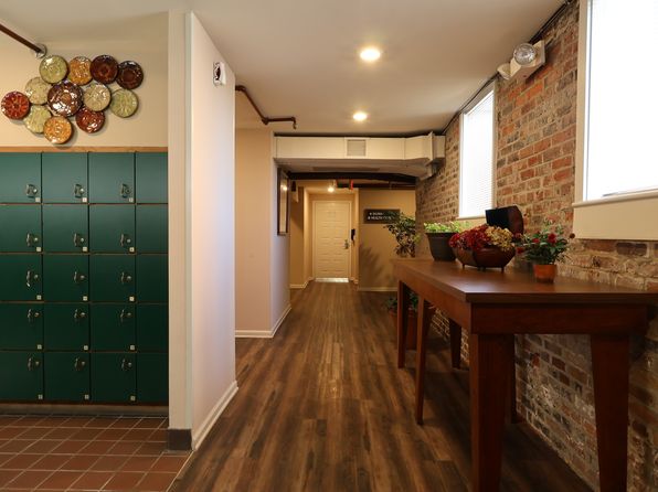 321 S Elm St APT 210