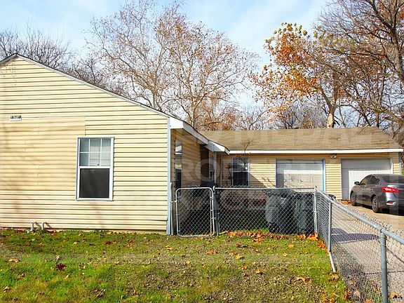 2nd image of 905-907 Estelle Ave #905