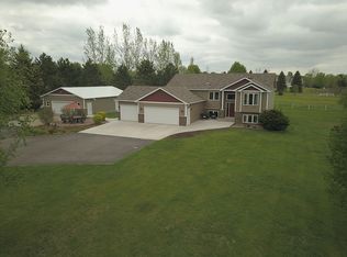 8822 Burns Pkwy NW, Nowthen, MN 55303