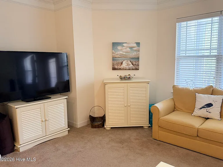 221 Woodlands Way #16 — Photo 4