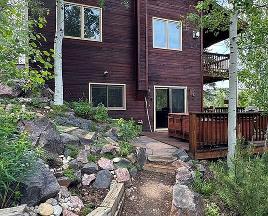 3rd image of 299 Alpine Dr