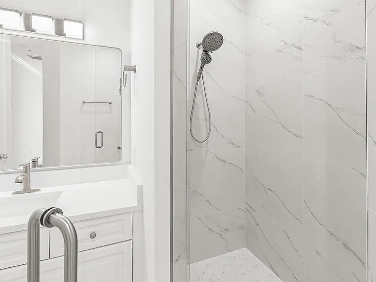 47 SW Osceola St #206 — Photo 18