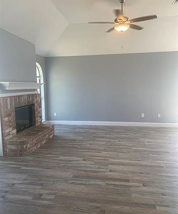 5th image of 2229 Waterway Dr