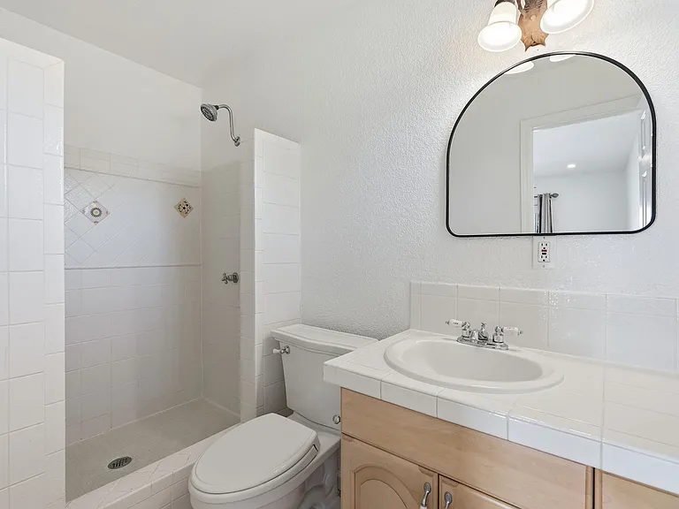 Primary Ensuite Bath