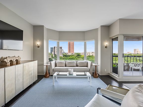 5th image of 3030 McKinney Ave APT 701