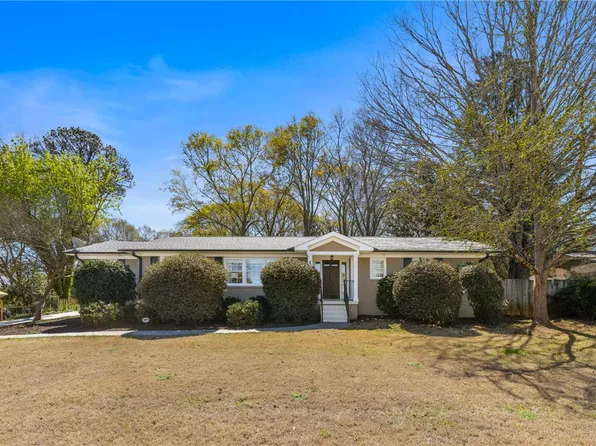 116 Karen Dr, Clemson, SC 29631