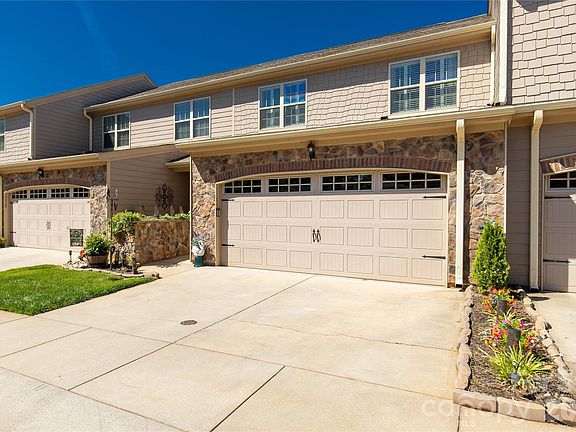 3rd image of 1108 Stuarts Landing Dr