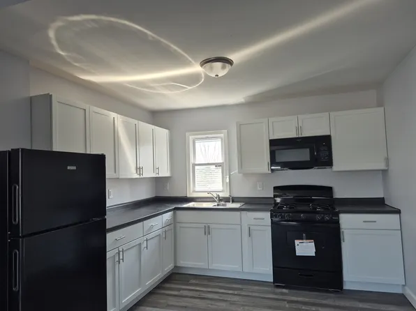 1700 Hayes St #A-b, Gary, IN 46404