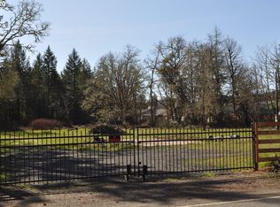 25256 Perkins Rd, Veneta, OR 97487