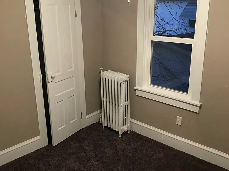 61 S Atherton Ave — Photo 4