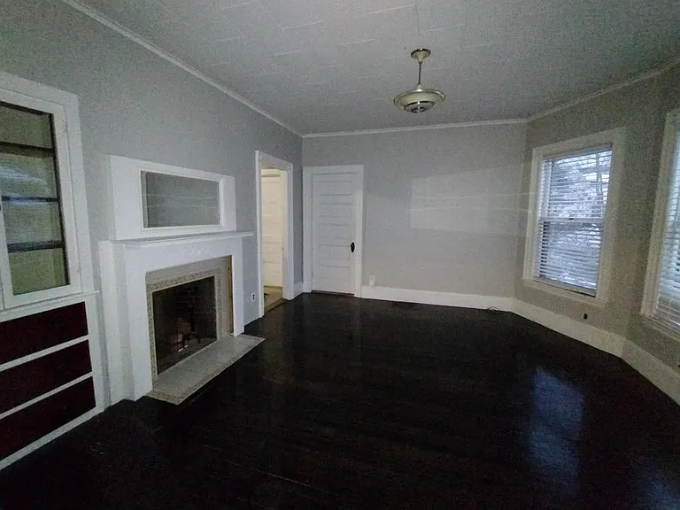 5 Walnut St #1 — Photo 2