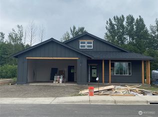 918 Crimson Ct, Nooksack, WA 98276